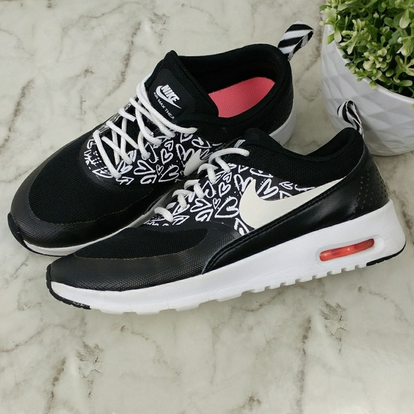 girls nike thea